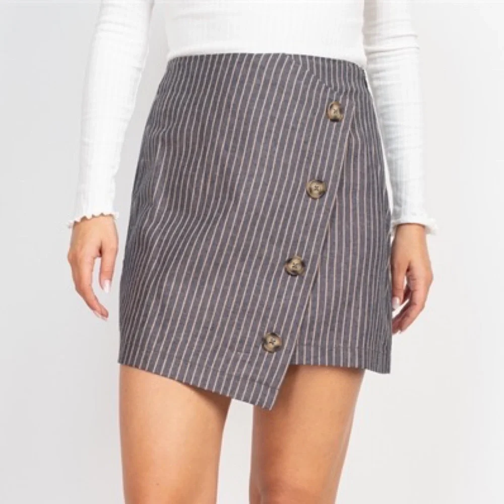 Chic Blue Denim Striped Asymmetric Pencil Skirt with Buttons - Picture 6 of 16